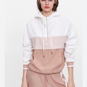 Zara Matching Jogger Track Suit Hoodie With Pouch block color half zipper.